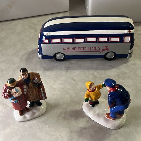 Dept 56 A Ride on the Reindeer Lines Set of 3 Figures Snow Village #54875 w/box - Picture 1 of 14